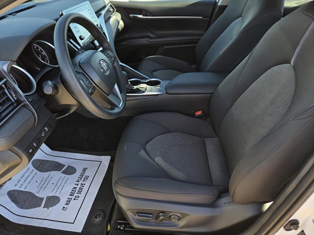 Used 2023 Toyota Camry LE image 18