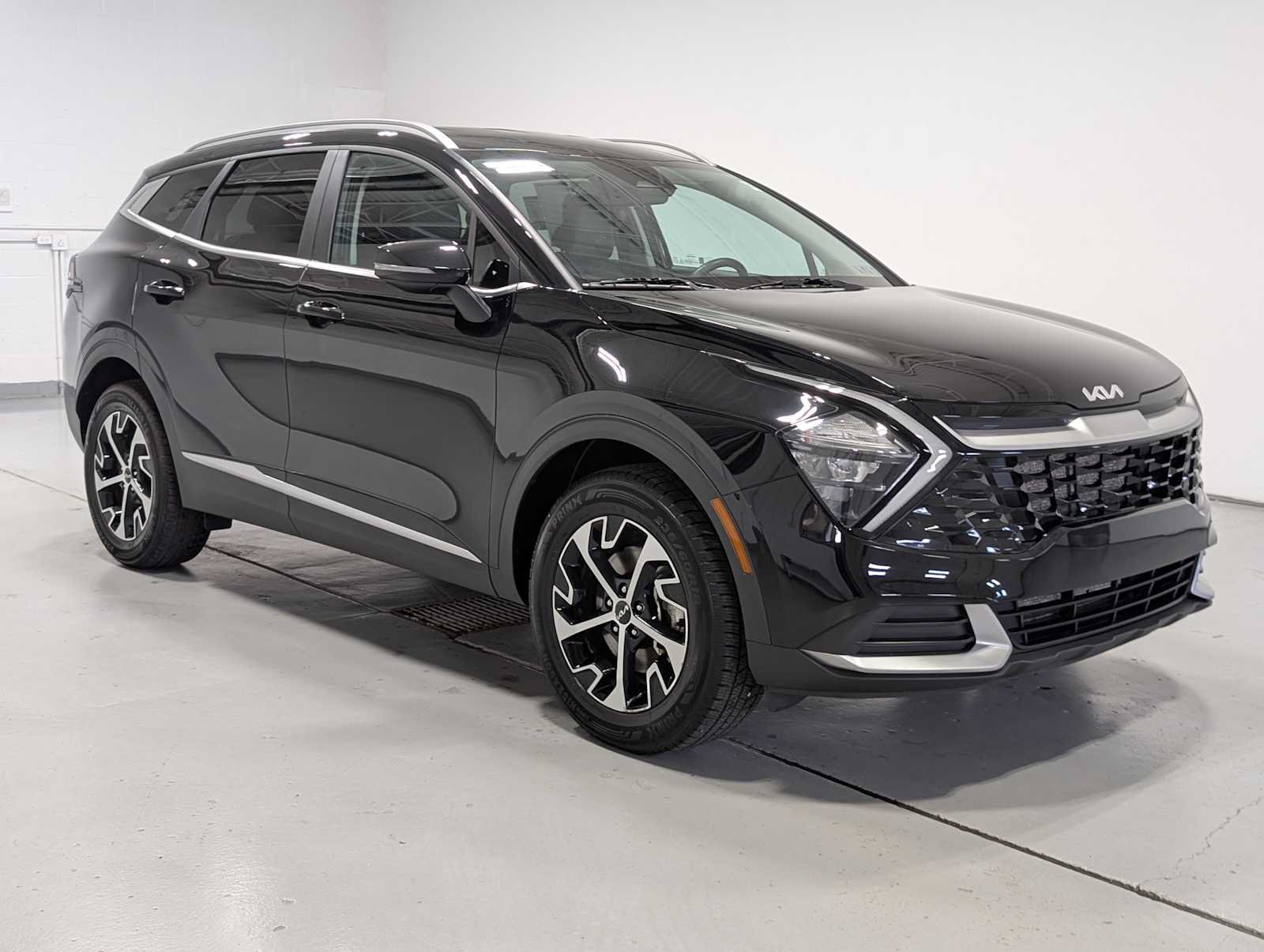 Certified 2023 Kia Sportage EX AWD/4WD image 6