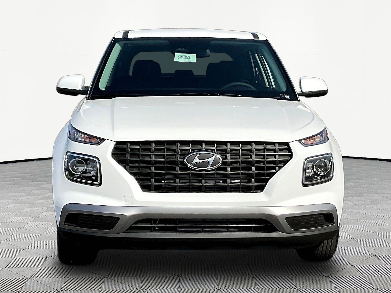New 2026 Hyundai Venue SE FWD image 2