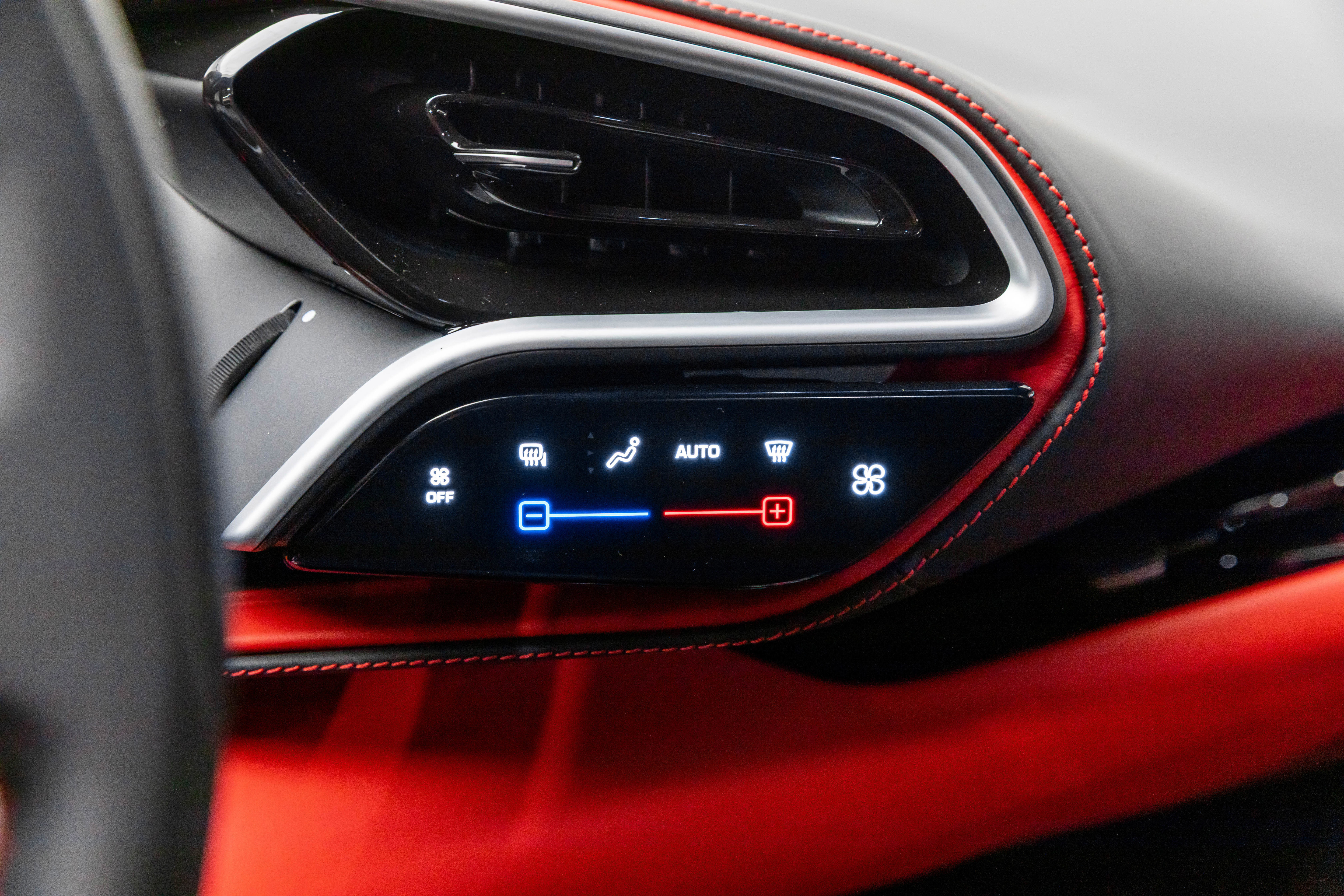 Used 2025 Ferrari 296 GTB image 27