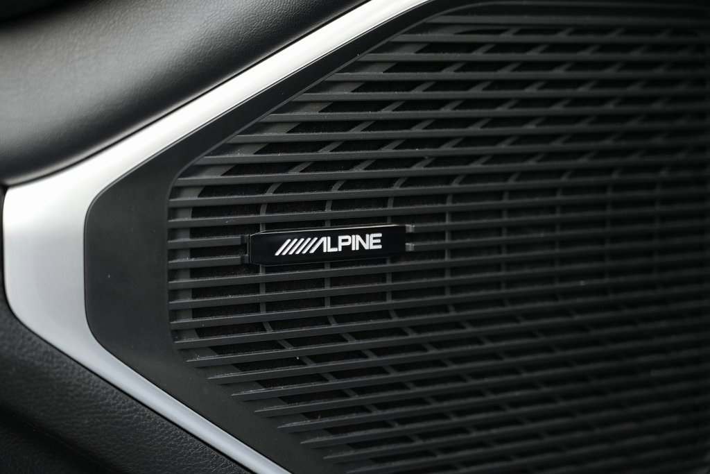 Used 2023 Jeep Wagoneer L Series II image 29