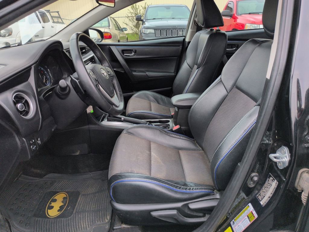 Used 2017 Toyota Corolla SE w/ Carpet Mat Package (TMS) image 10