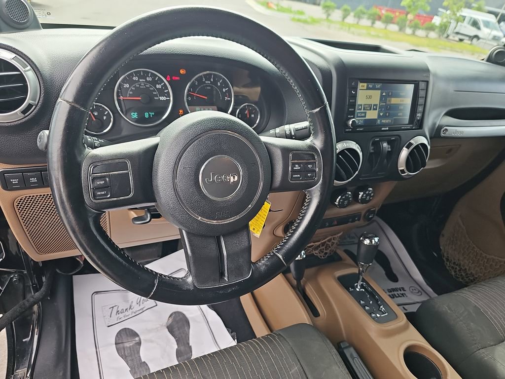 Used 2012 Jeep Wrangler Rubicon w/ Dual Top Group AWD/4WD image 19