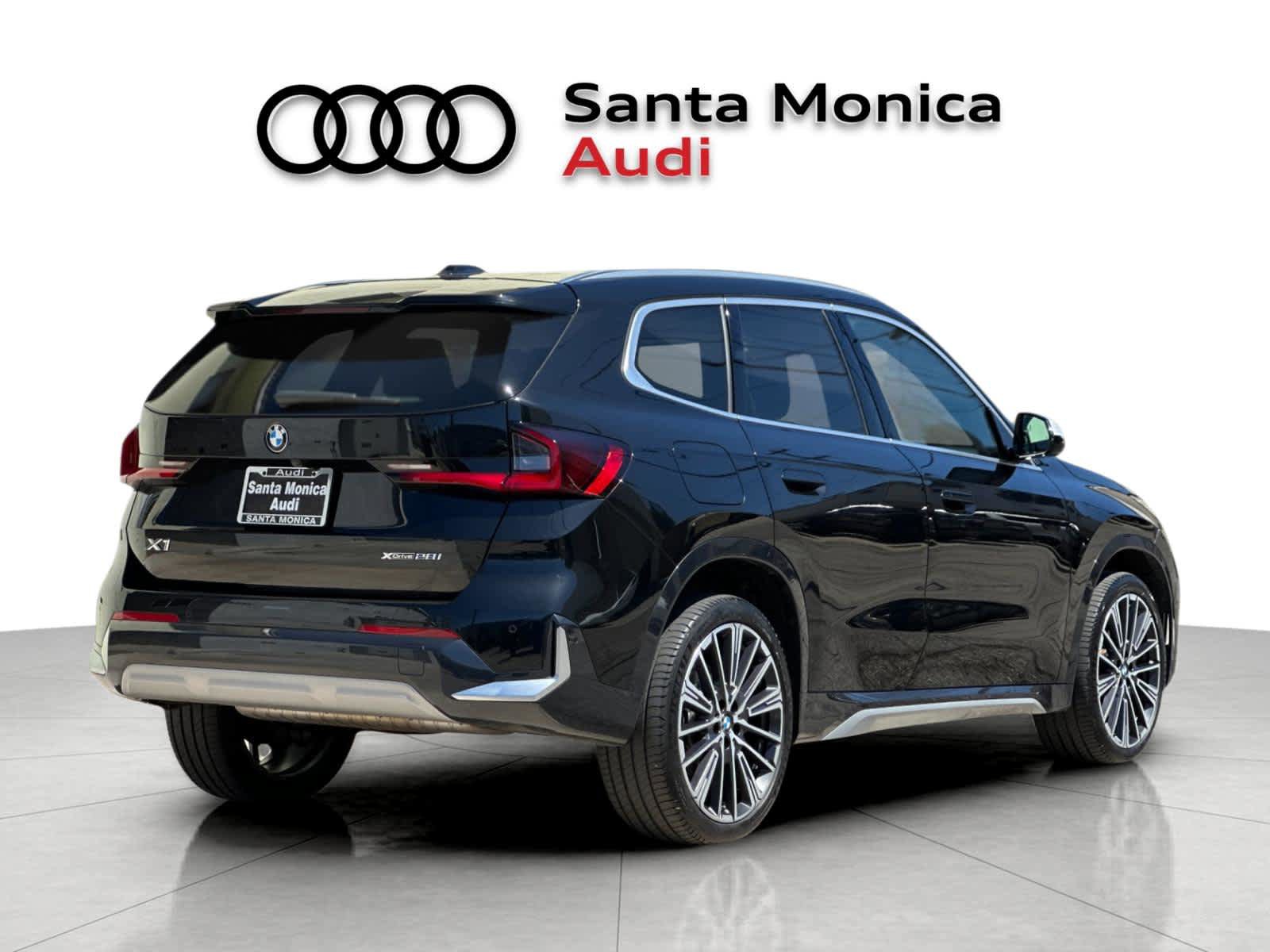 Used 2023 BMW X1 xDrive28i w/ Convenience Package AWD/4WD image 2