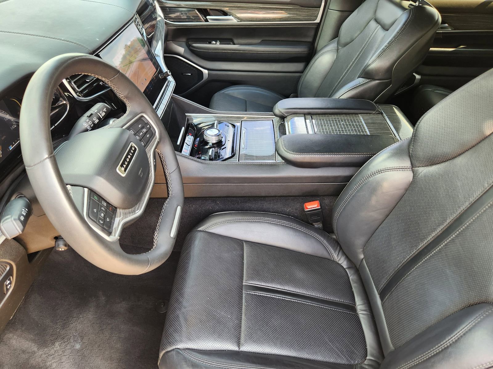 Used 2022 Jeep Wagoneer Series III AWD/4WD image 21