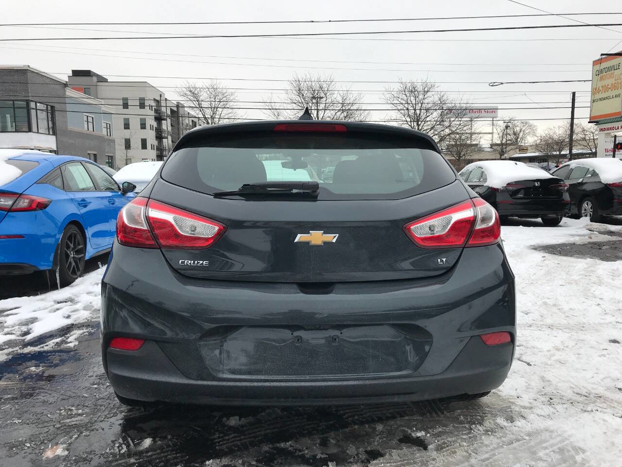 Used 2017 Chevrolet Cruze LT image 6