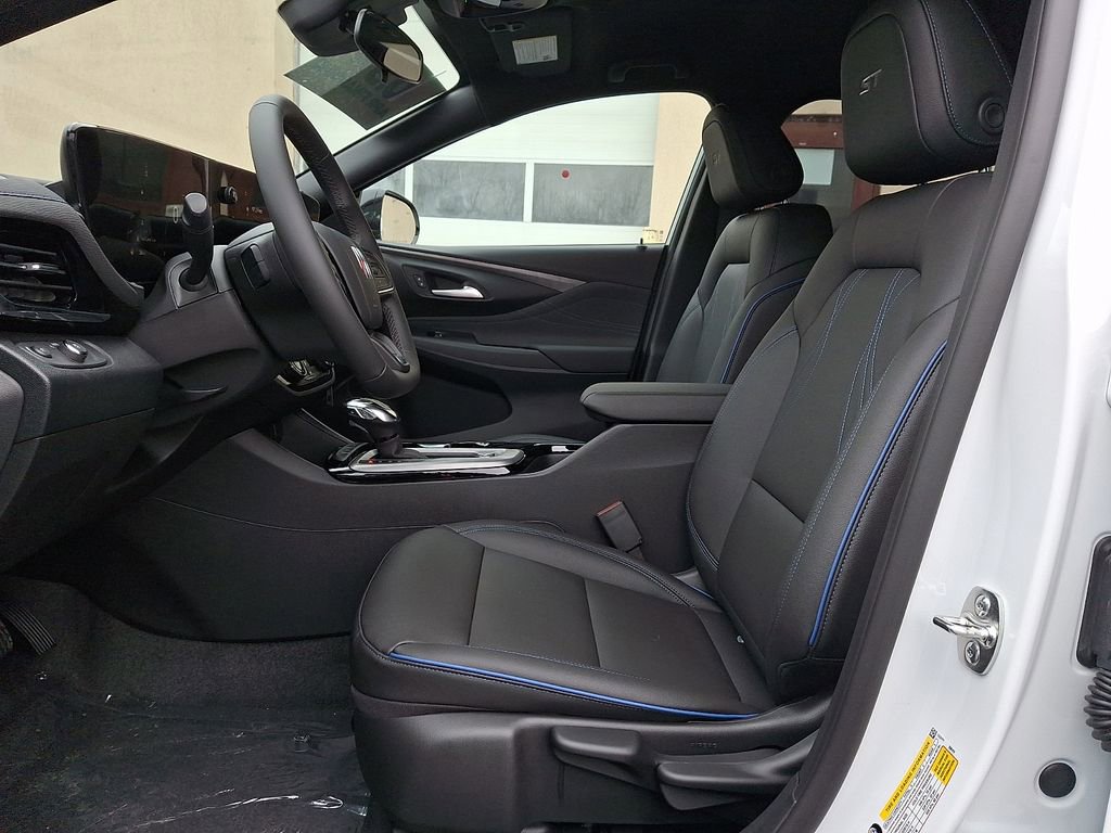 New 2026 Buick Envista Sport Touring w/ Advanced Safety Package image 7