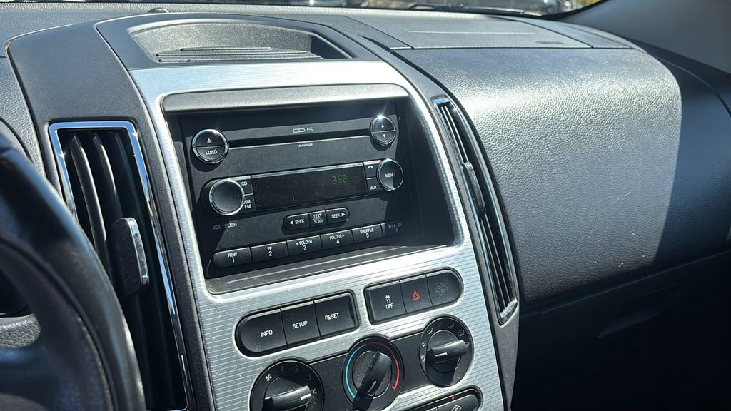 Used 2010 Ford Edge SEL image 19