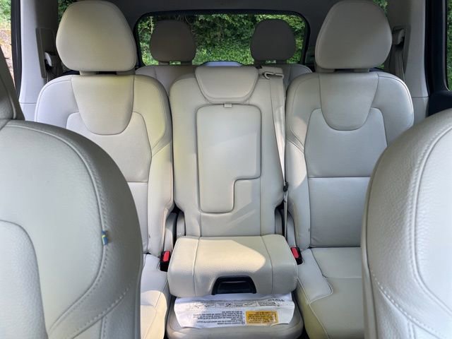 Used 2023 Volvo XC90 B6 Plus w/ Protection Package AWD/4WD image 17