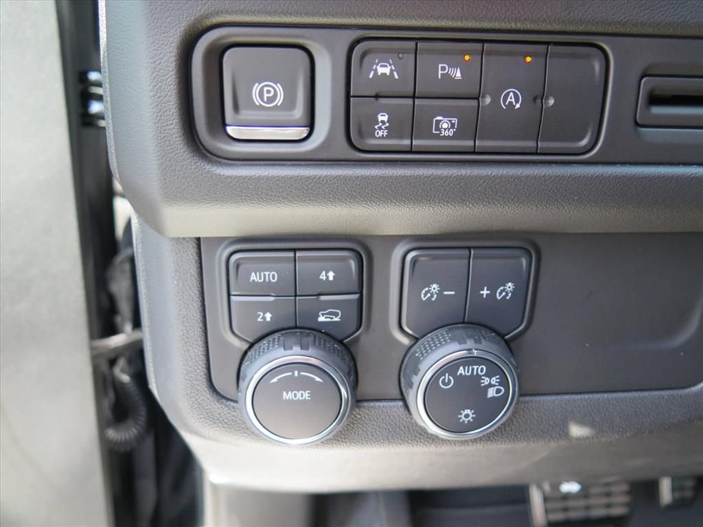 Used 2024 Chevrolet Tahoe RST w/ RST Performance Edition AWD/4WD image 10