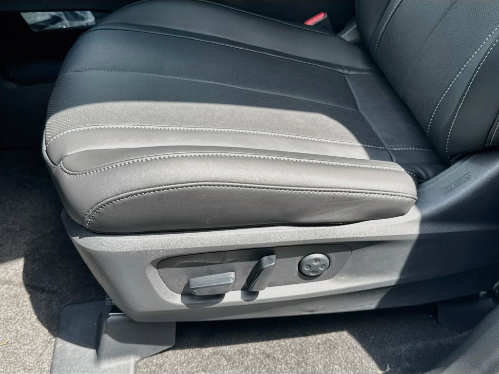 New 2027 INFINITI QX60 Luxe w/ Cargo Package FWD image 20