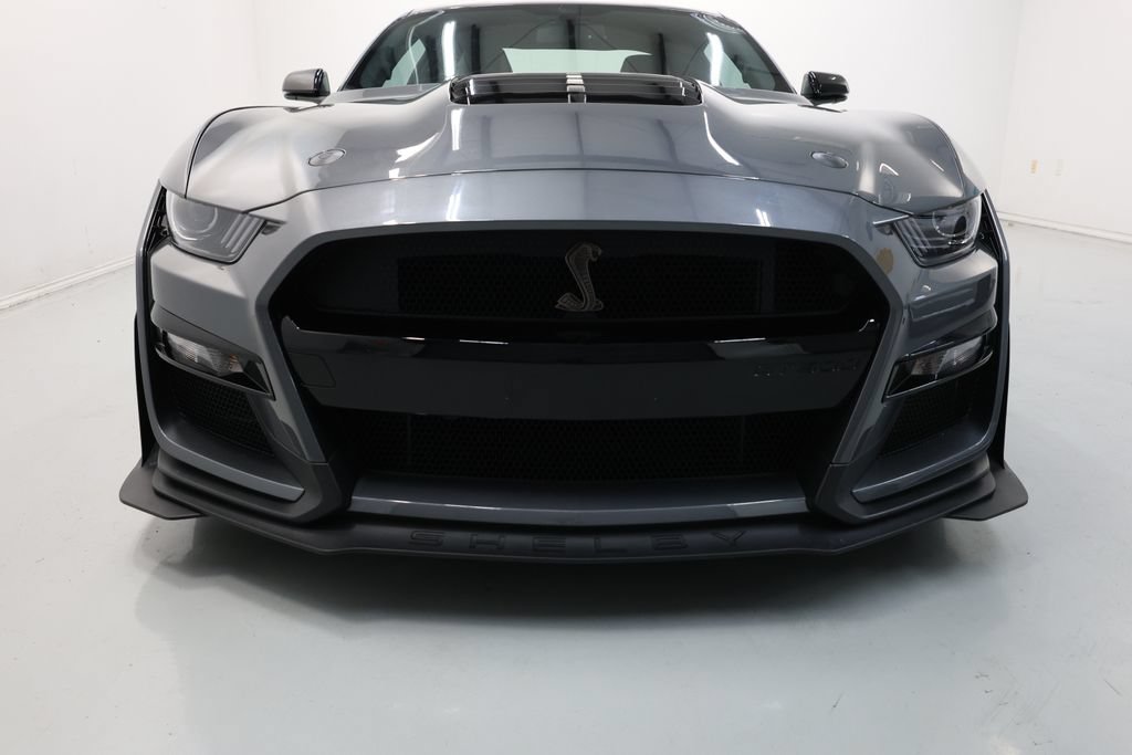 Used 2022 Ford Mustang Shelby GT500 w/ Carbon Fiber Track Pack RWD image 61