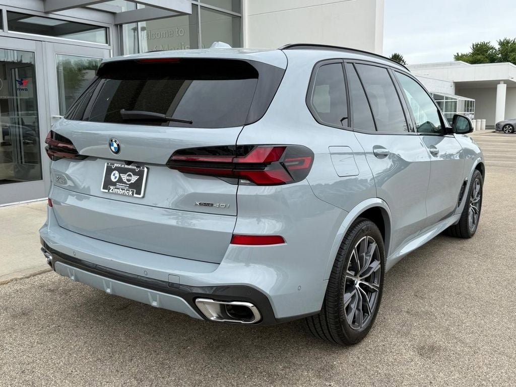 Certified 2024 BMW X5 xDrive40i w/ M Sport Package AWD/4WD image 3