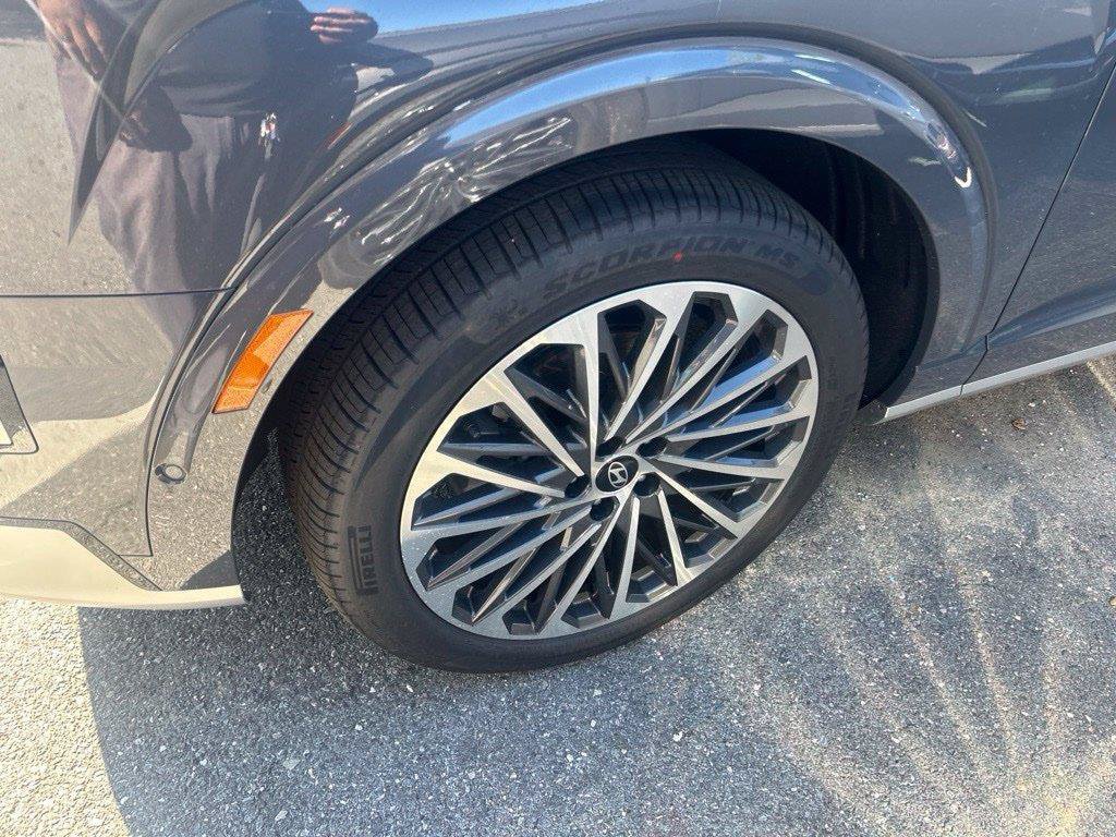 New 2026 Hyundai Palisade Calligraphy FWD image 9
