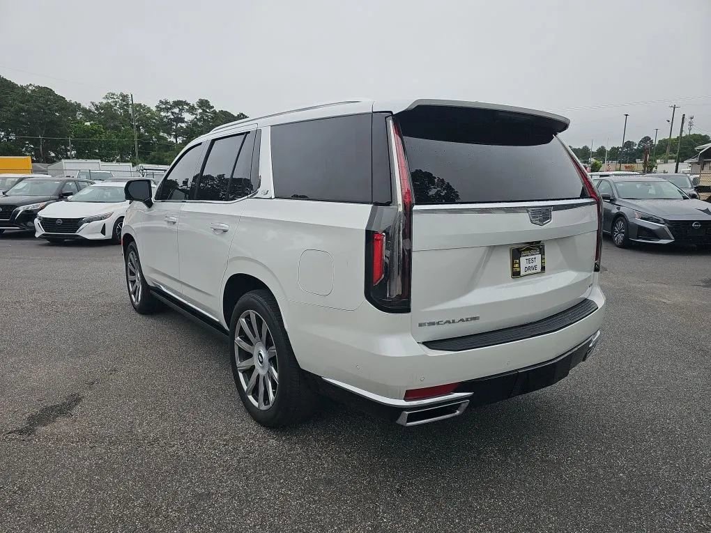 Used 2021 Cadillac Escalade Premium Luxury Platinum image 9