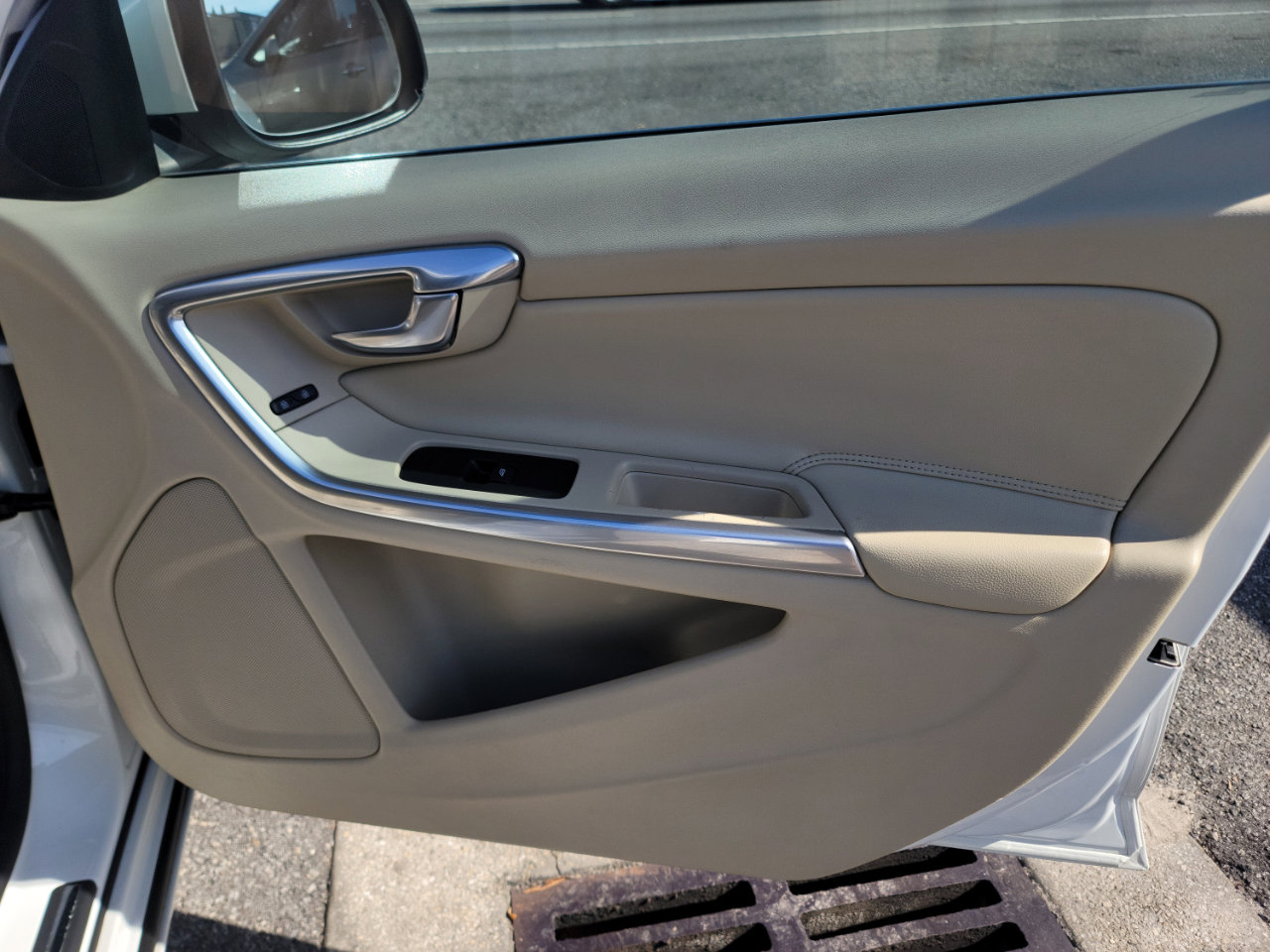 Used 2015 Volvo S60 T5 Premier image 17