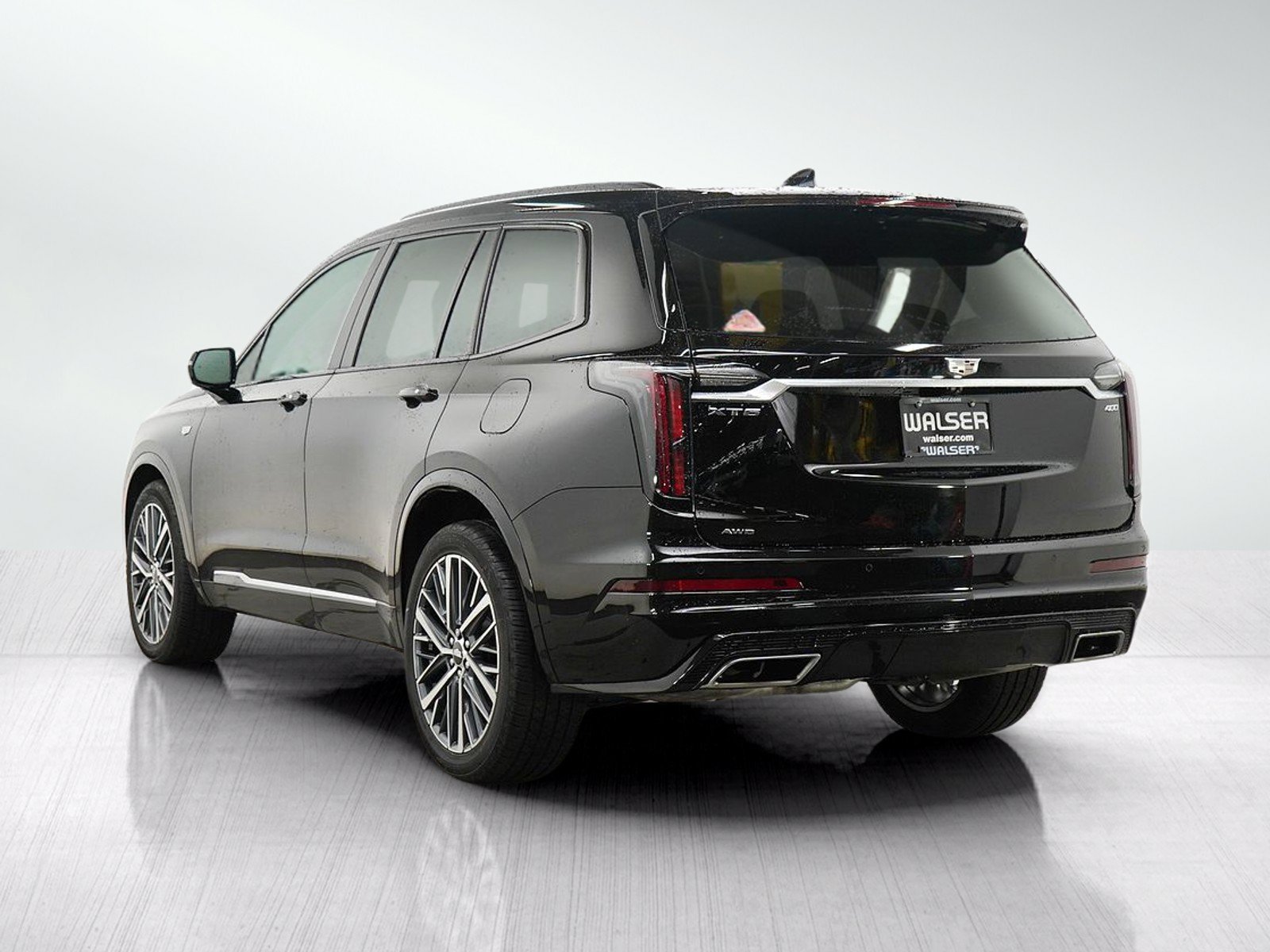 Used 2025 Cadillac XT6 Sport AWD/4WD image 3