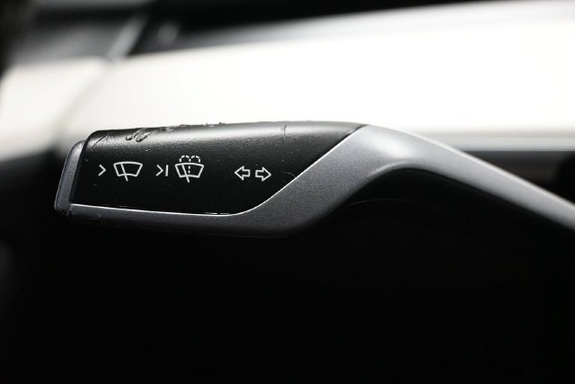 Used 2022 Tesla Model 3 Long Range AWD/4WD image 15