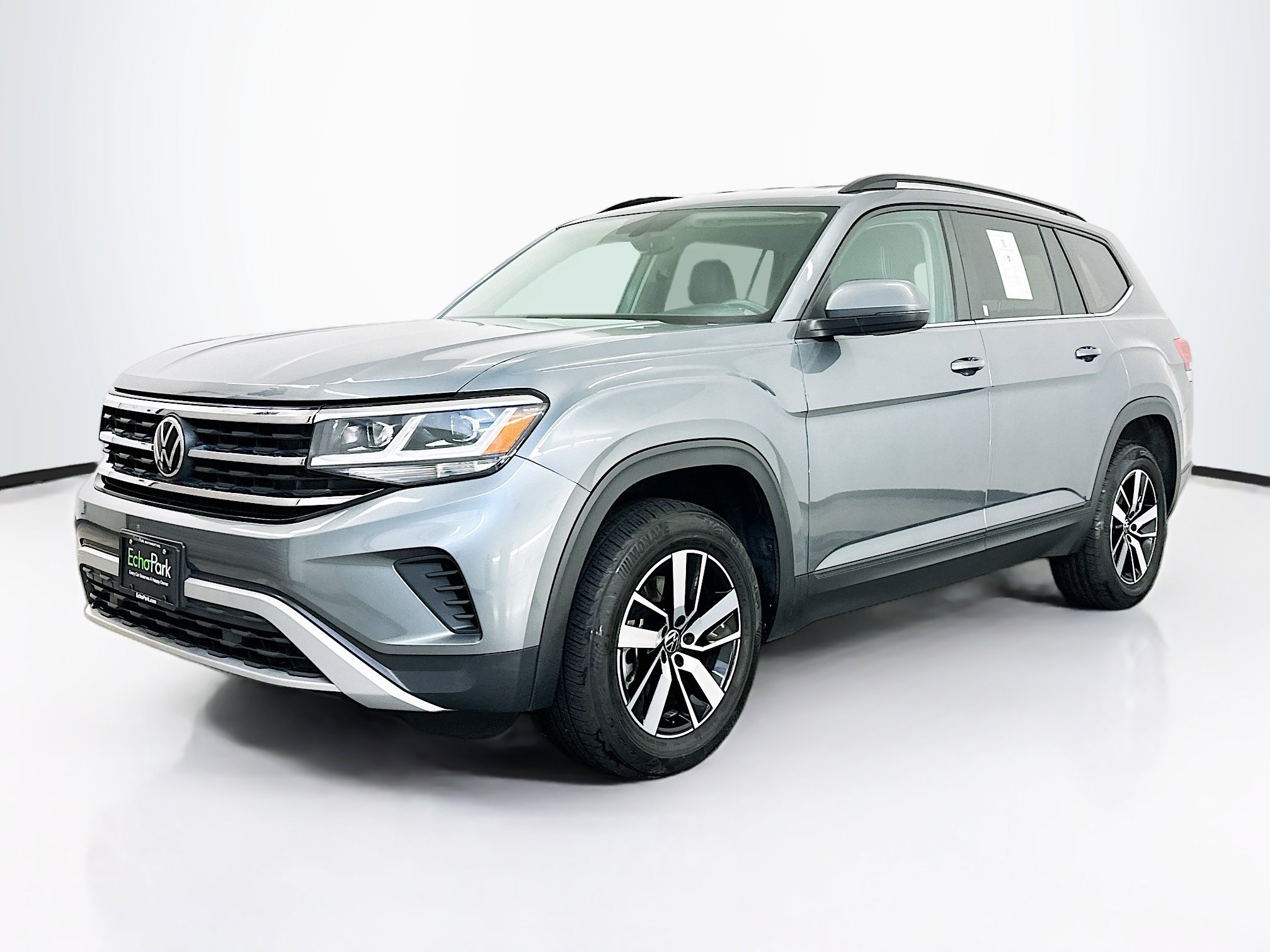 Used 2023 Volkswagen Atlas SE AWD/4WD image 3