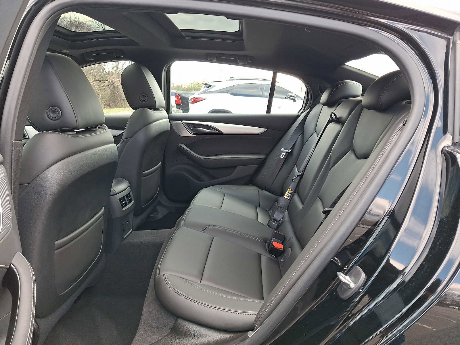 Used 2023 Cadillac CT5 Luxury w/ Sun And Sound Package image 10