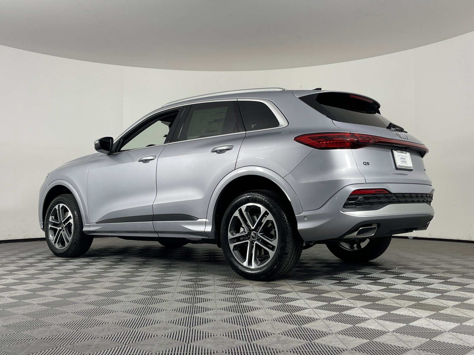 New 2025 Audi Q5 Premium Plus w/ Premium Plus image 12