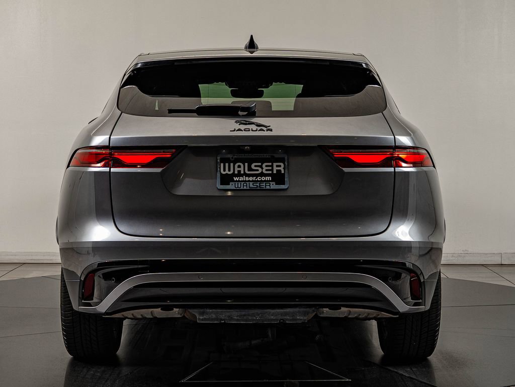Certified 2025 Jaguar F-PACE R-Dynamic S AWD/4WD image 6