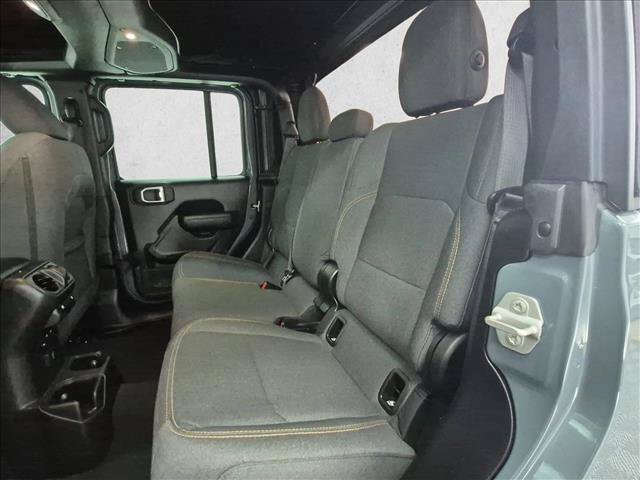 Certified 2024 Jeep Gladiator Sport AWD/4WD image 19