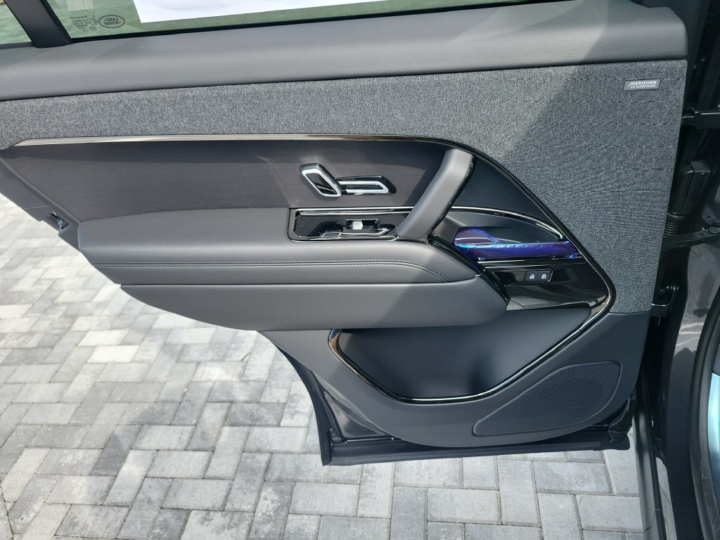 New 2026 Land Rover Range Rover Sport Dynamic SE AWD/4WD image 22