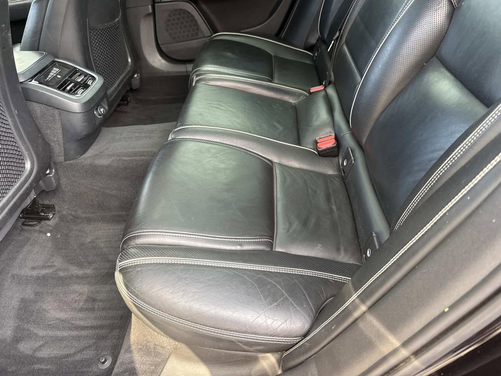 Used 2018 Volvo V90 T5 R-Design image 16