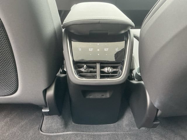 Certified 2025 Volvo EX90 Ultra AWD/4WD image 30
