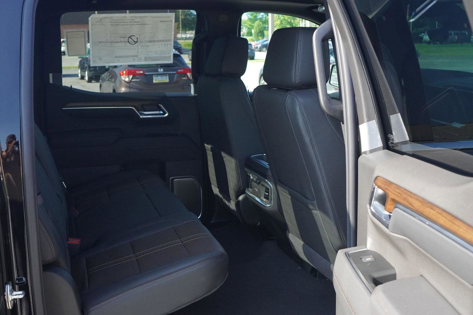 New 2026 Chevrolet Silverado 1500 High Country w/ Technology Package image 30