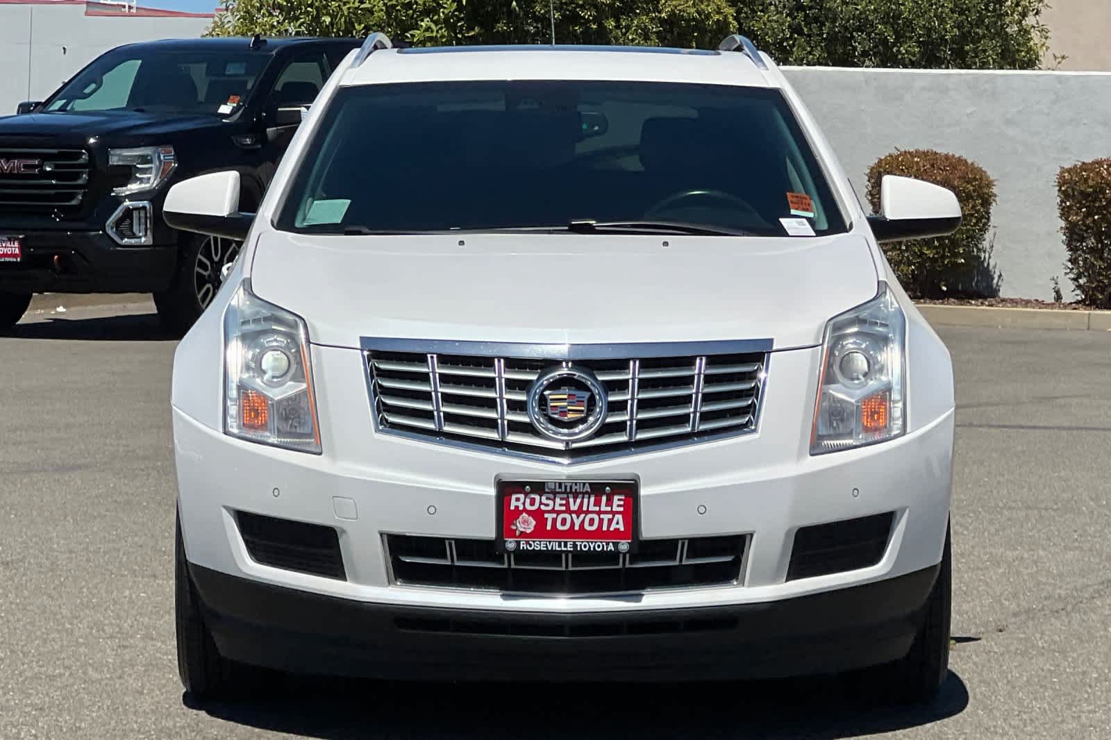 Used 2016 Cadillac SRX Luxury w/ Driver Awareness Package AWD/4WD image 10