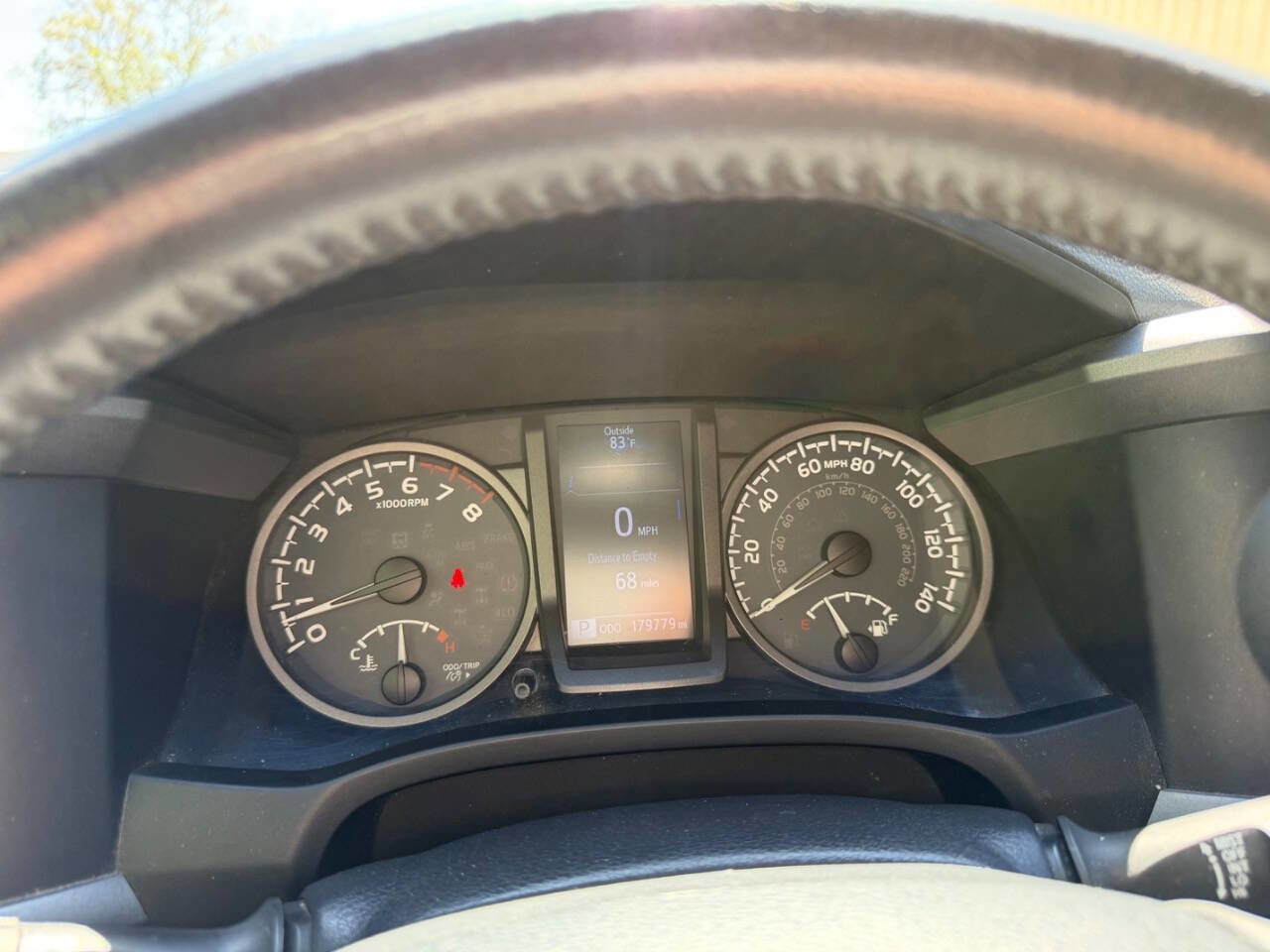 Used 2018 Toyota Tacoma TRD Off-Road image 9