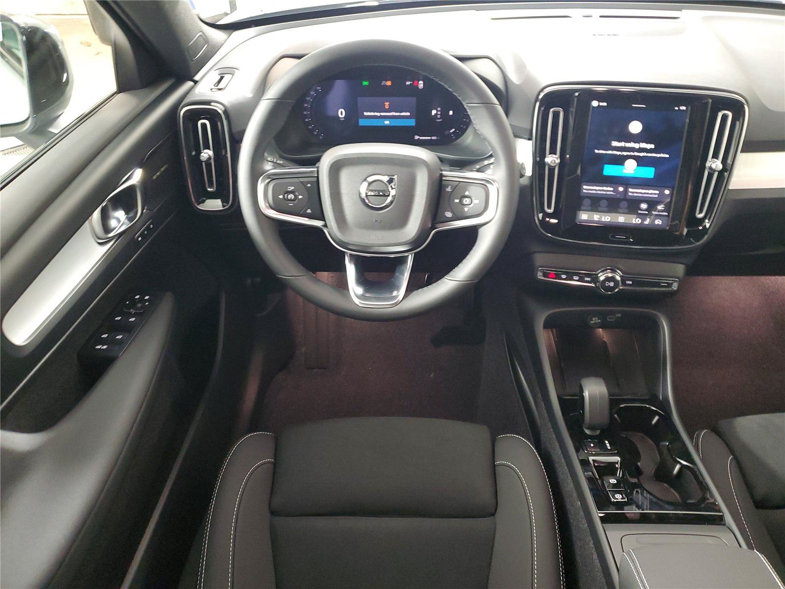 New 2026 Volvo XC40 B5 Ultra w/ Climate Package AWD/4WD image 16