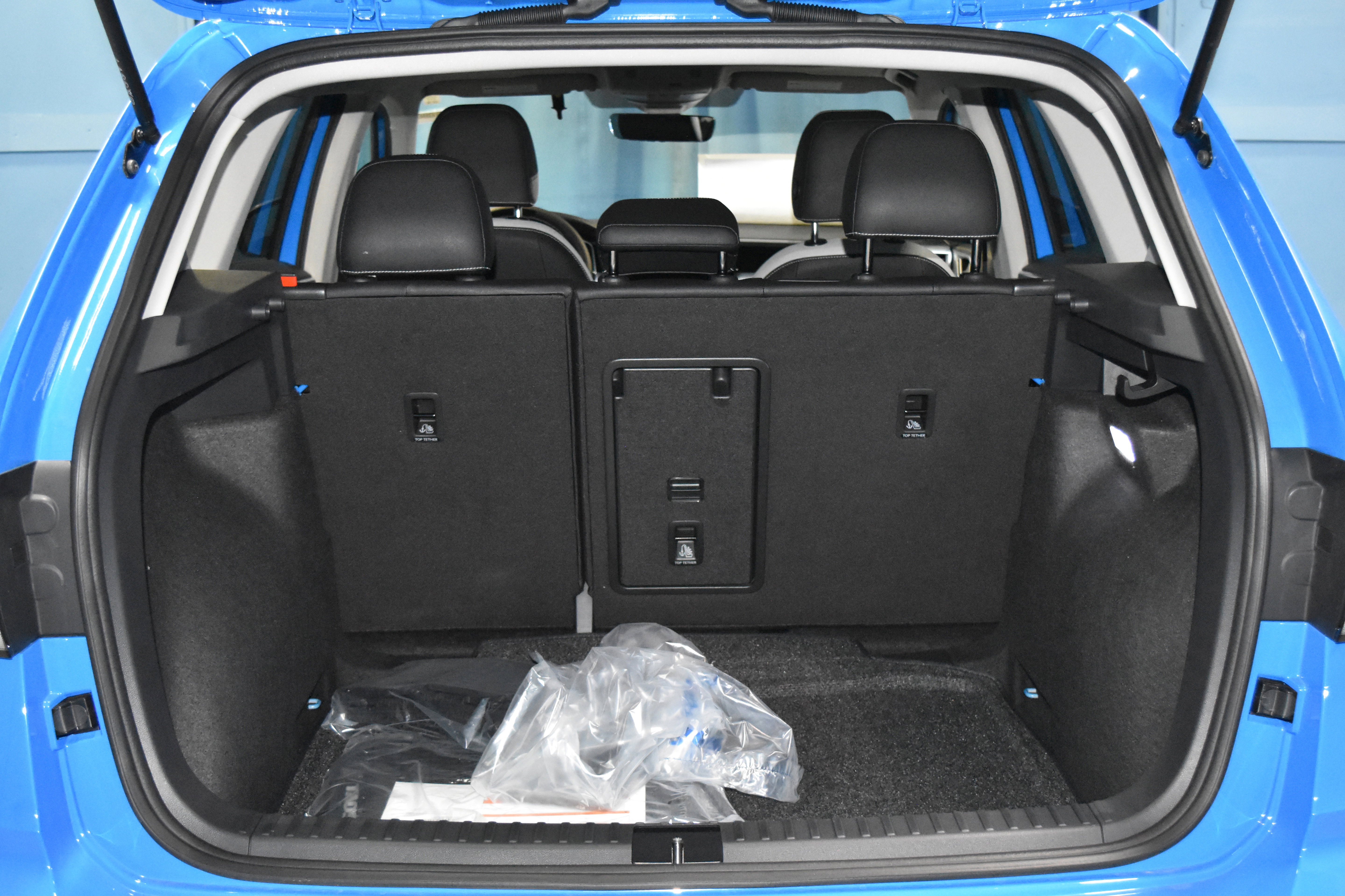 New 2025 Volkswagen Taos SE image 23