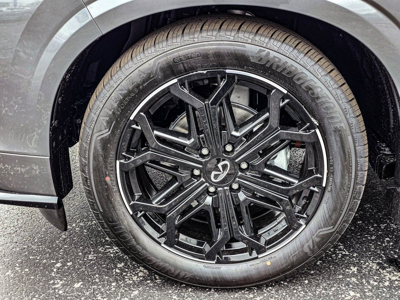 New 2026 INFINITI QX80 4WD image 12