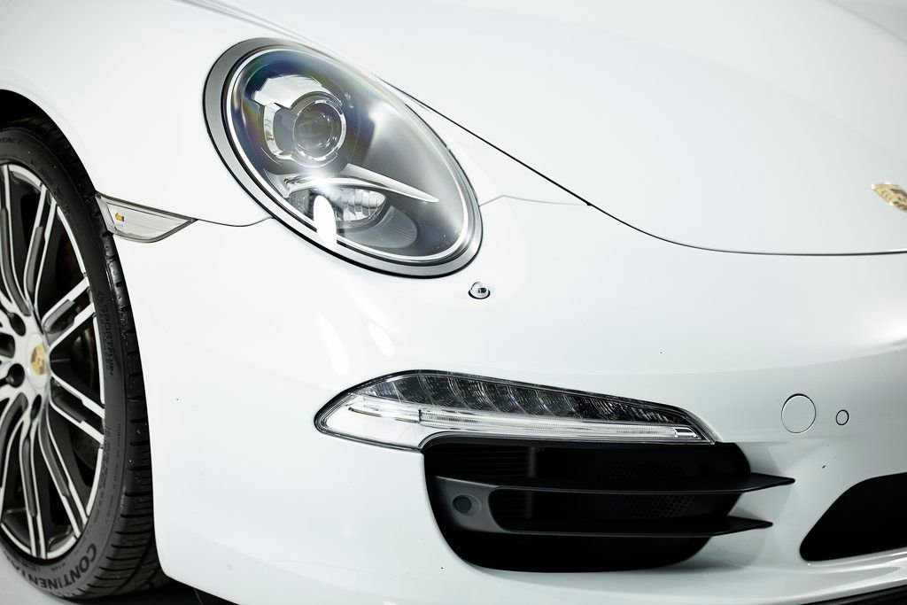 Certified 2015 Porsche 911 Targa 4S AWD/4WD image 11