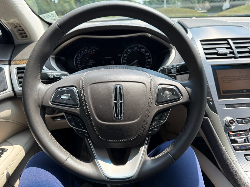 Used 2019 Lincoln MKZ Reserve FWD image 19