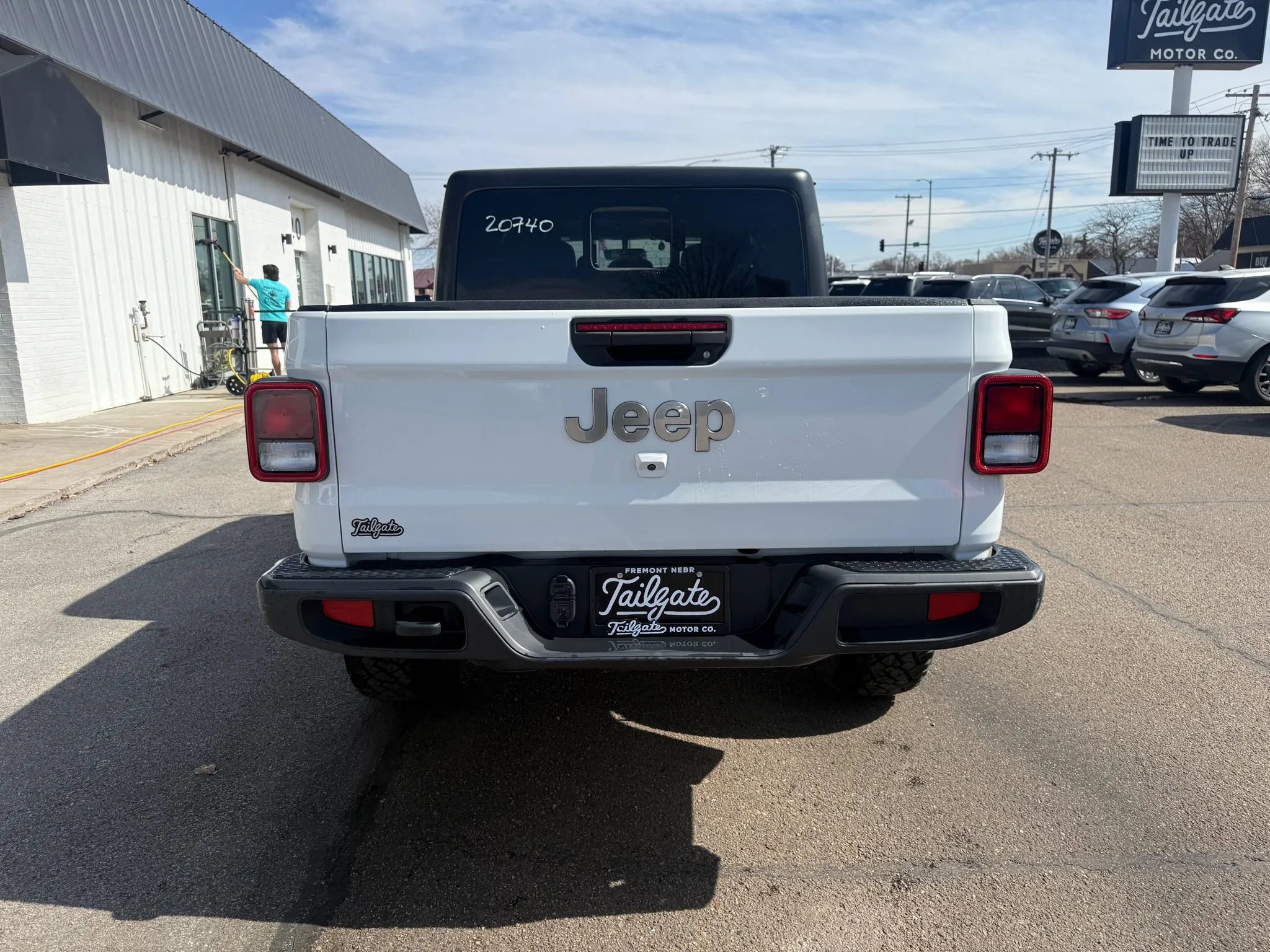 Used 2023 Jeep Gladiator Overland image 6