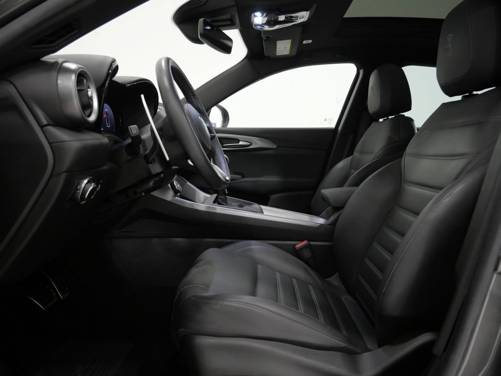 Used 2024 Alfa Romeo Tonale Ti AWD/4WD image 13