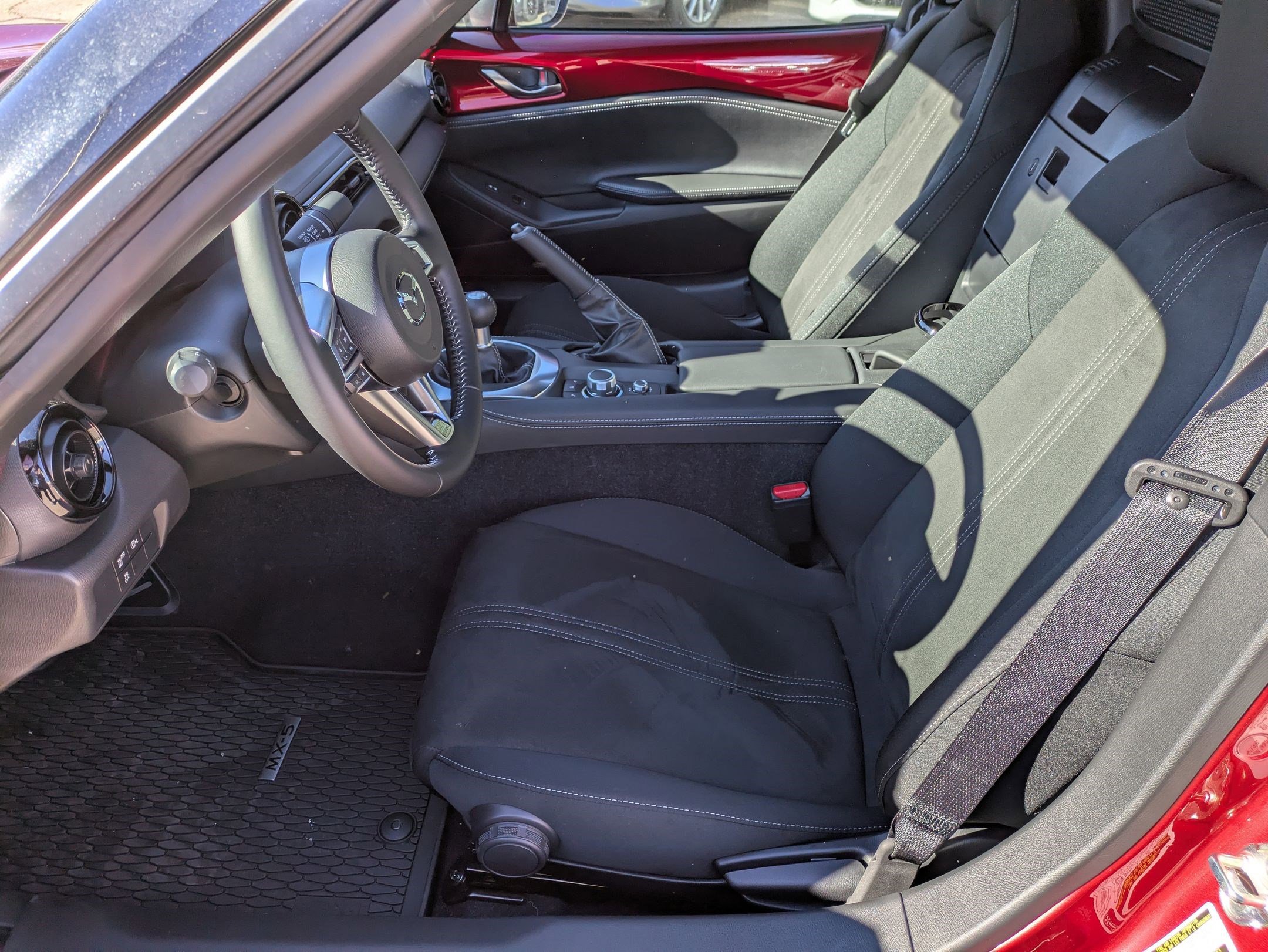 New 2025 MAZDA MX-5 Miata Club image 16