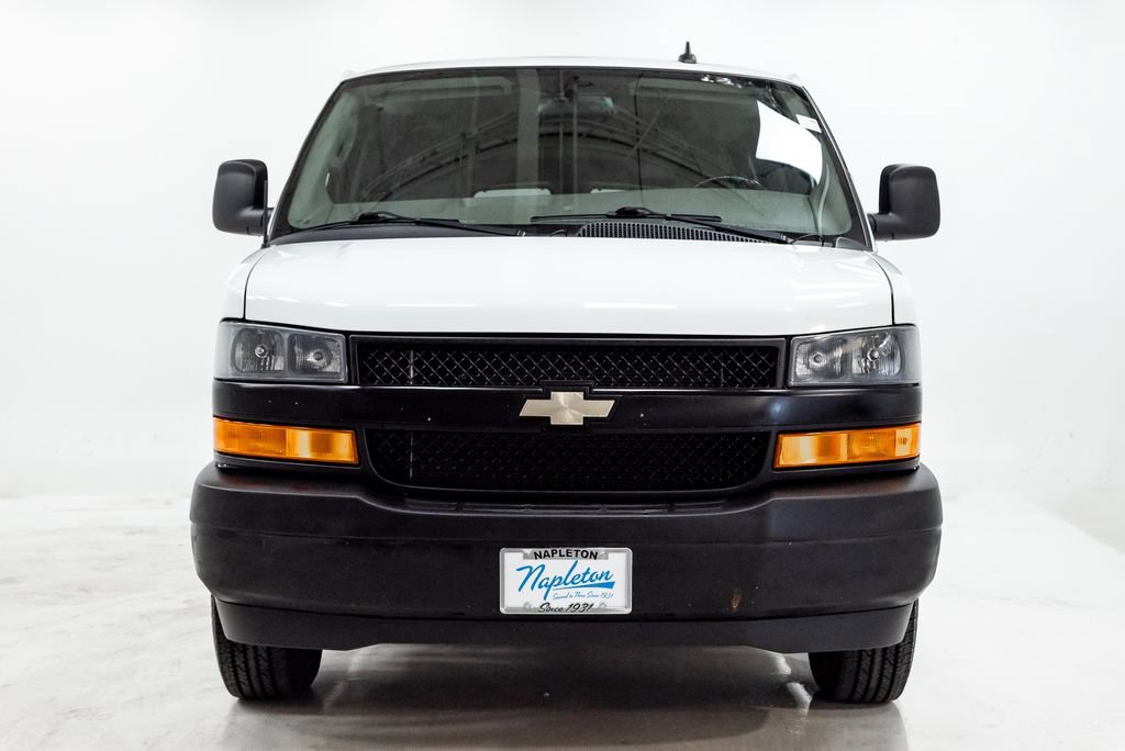 Used 2022 Chevrolet Express 3500 LS RWD image 4