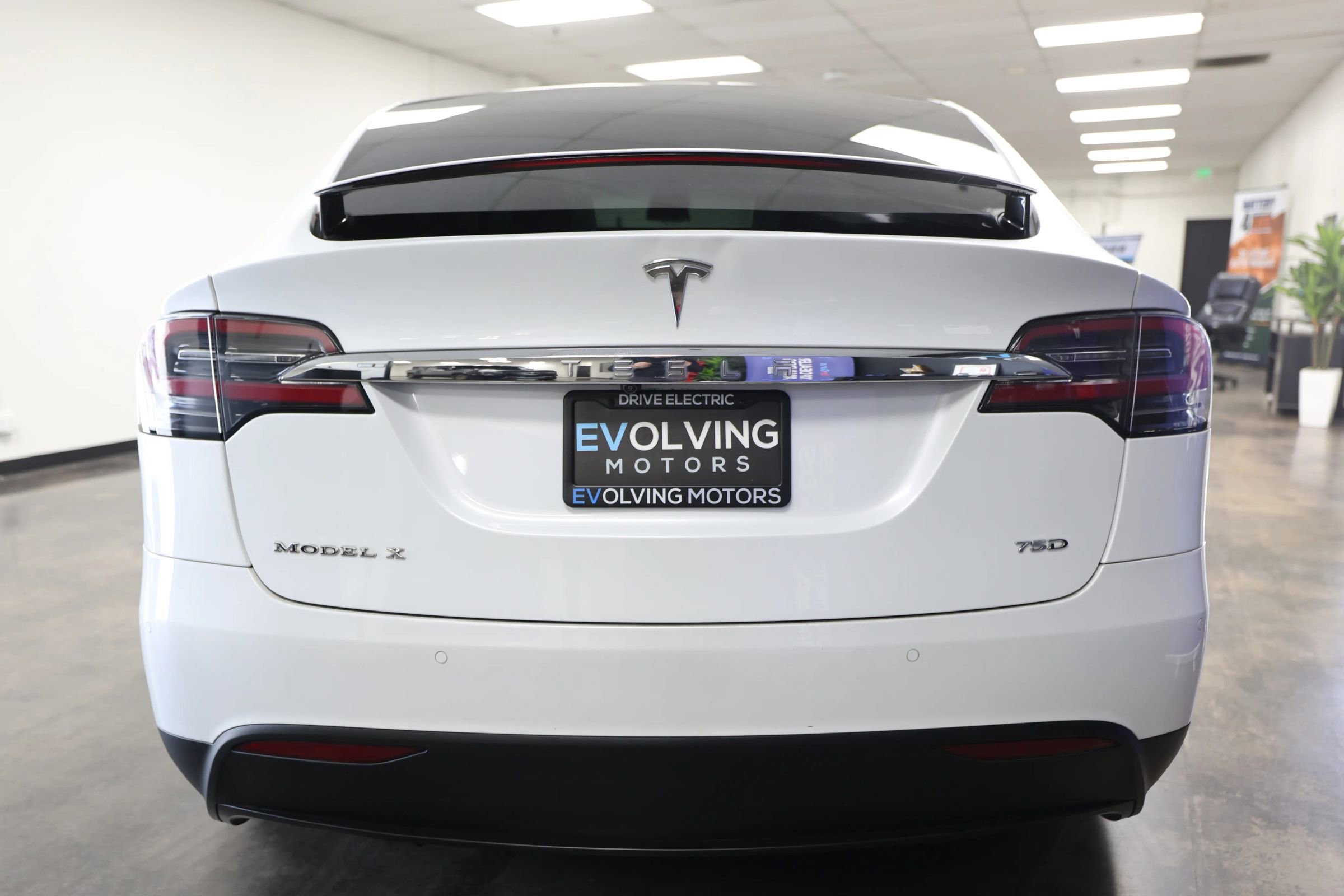 Used 2017 Tesla Model X 75D AWD/4WD image 9