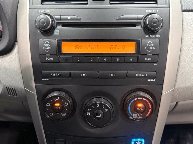 Used 2013 Toyota Corolla L FWD image 18