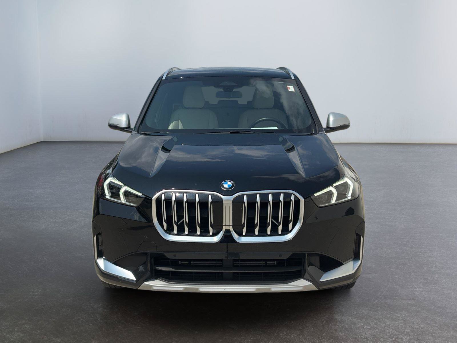 Used 2023 BMW X1 xDrive28i w/ Convenience Package AWD/4WD image 8