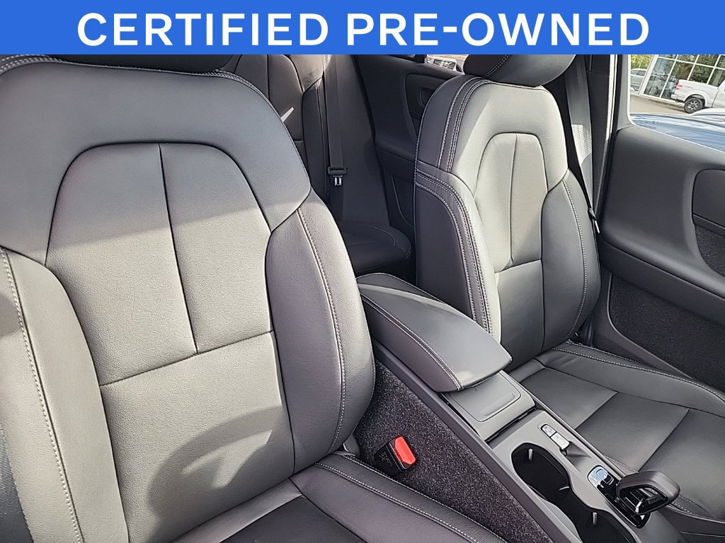 Used 2025 Volvo XC40 B5 Core w/ Protection Package Premier AWD/4WD image 21