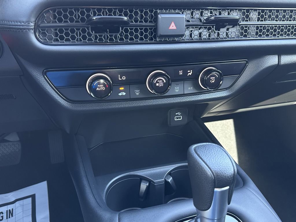 Used 2025 Honda HR-V LX image 21