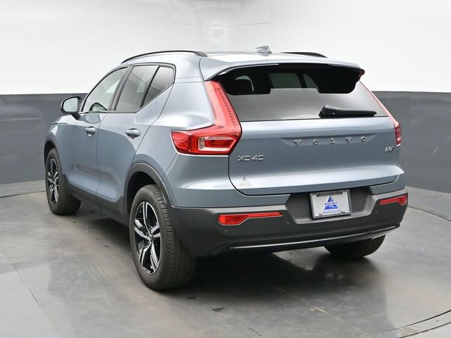 Used 2023 Volvo XC40 B5 Plus w/ Protection Package Premier AWD/4WD image 8