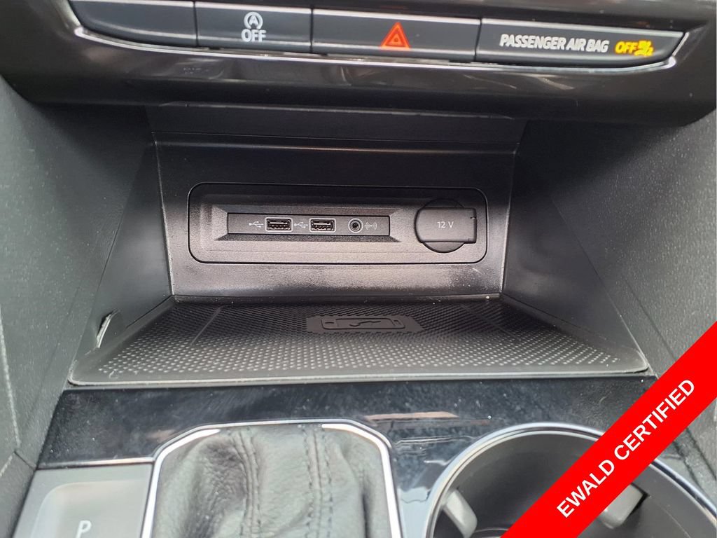 Used 2020 Volkswagen Atlas Cross Sport SEL Premium AWD/4WD image 15