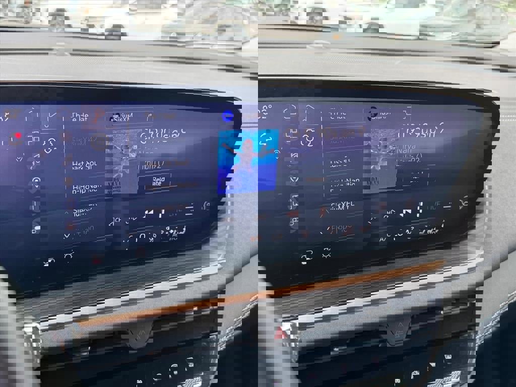 Used 2025 Buick Envision Sport Touring image 12